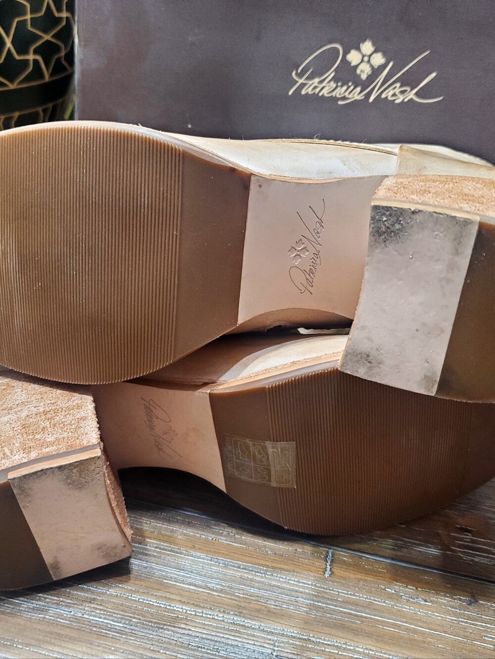 Stylish Tan Leather Ankle Boots - Picture 4 of 11